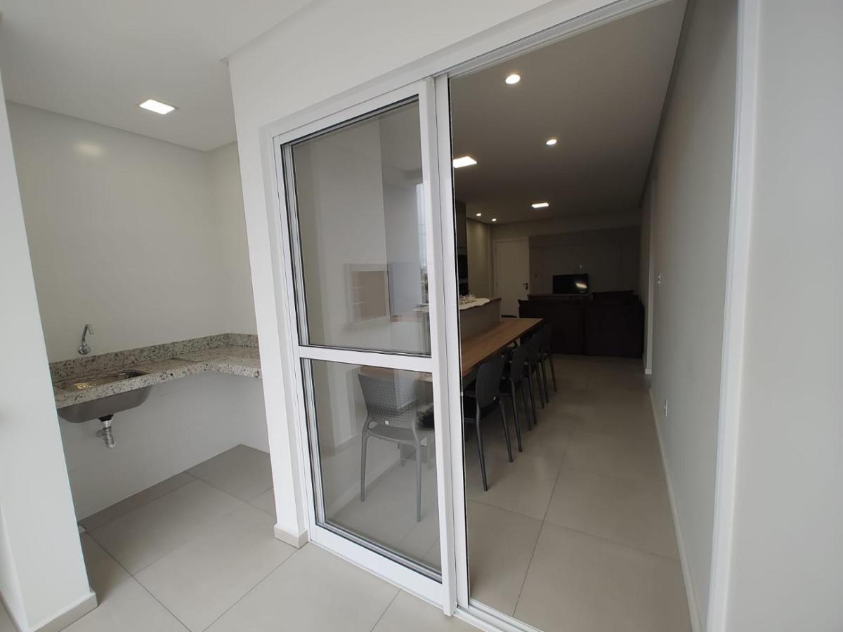 Apartment Pe Na Areia: Beachfront Retreat Near Airport *