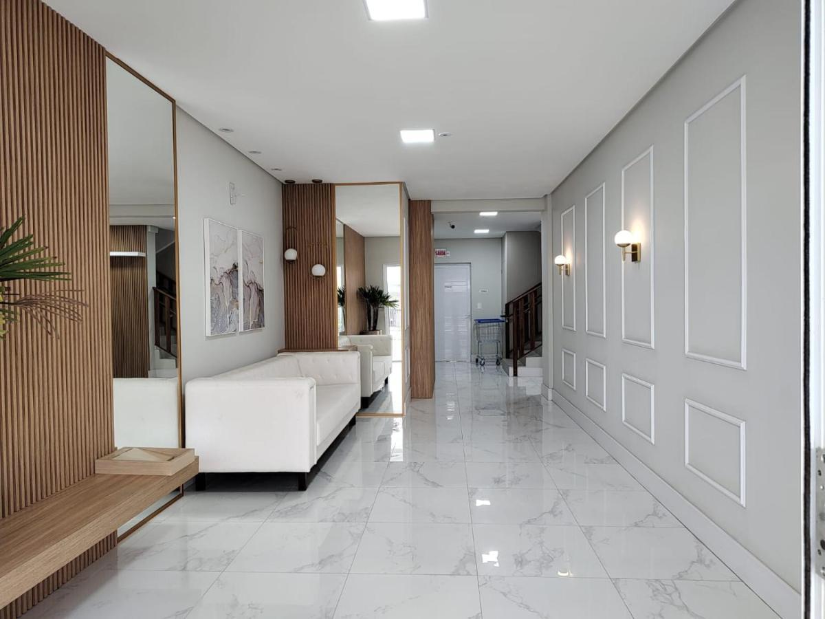 Pe Na Areia: Beachfront Retreat Near Airport Apartment